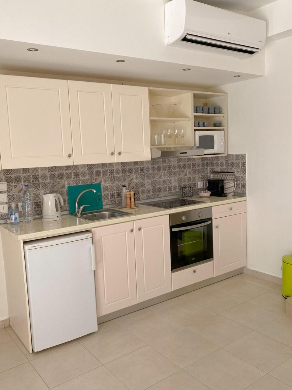 Nostrana Village Apartments Koskinou  Habitación foto